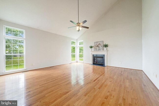 Building Photo - 42038 Cherish Ct