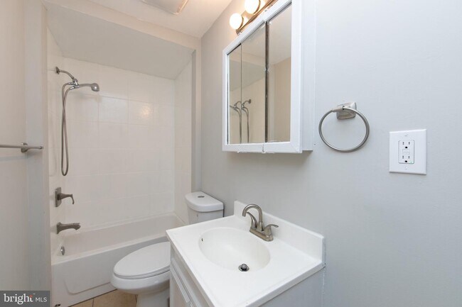 Building Photo - 134 Atlantic St