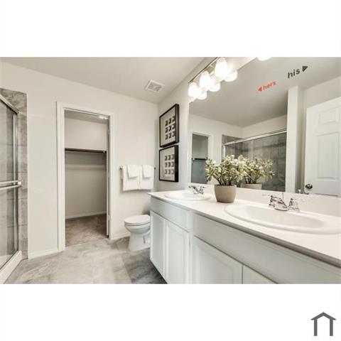 Building Photo - 1329 Rosenberg Dr