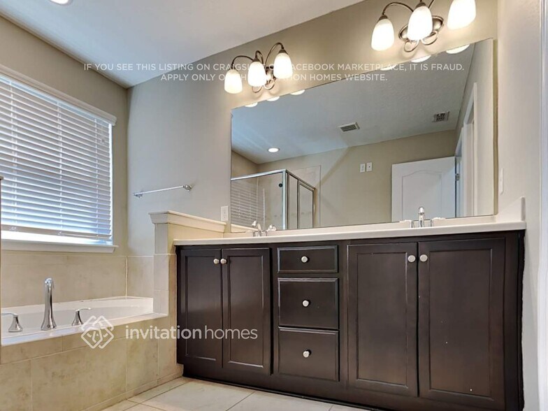 Building Photo - 517 Southwood Way