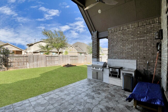 Building Photo - 16906 Dalgety Ct