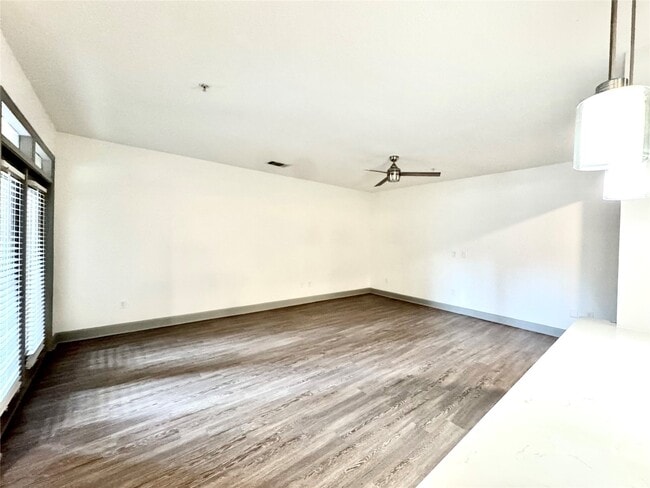 Building Photo - 3333 Weslayan St