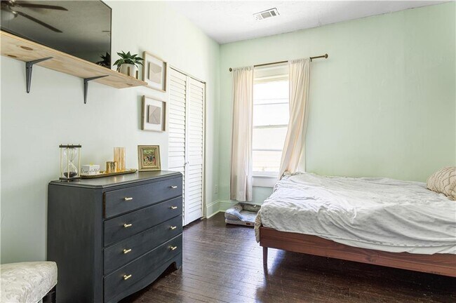 Building Photo - Adair Park