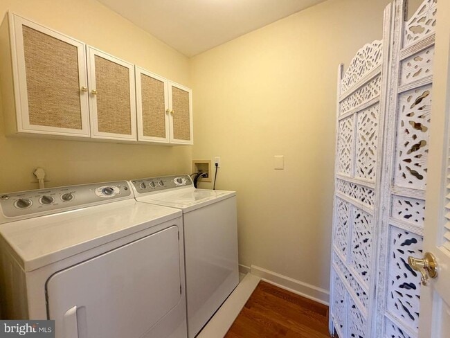 Building Photo - 814 Pritchard Pl