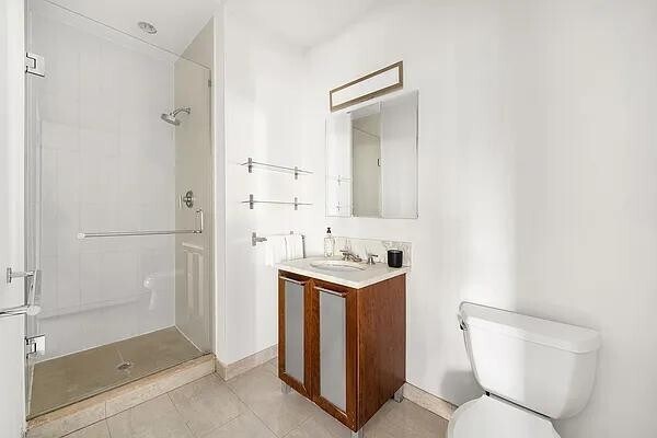 Building Photo - 121 E 23rd St