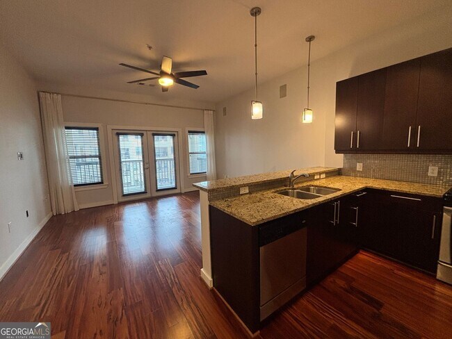Building Photo - 870 Inman Vlg Pkwy NE