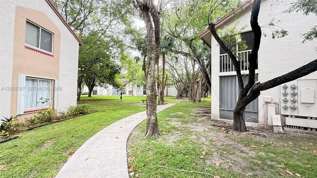 Building Photo - 13965 SW 91st Terrace