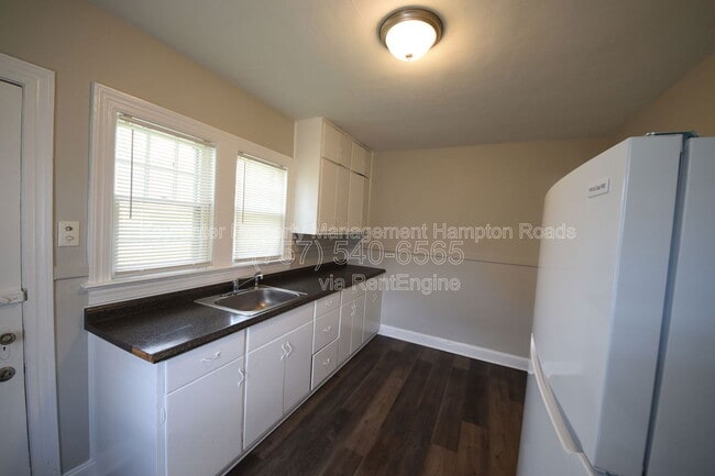 Building Photo - 101 Chesterfield Rd