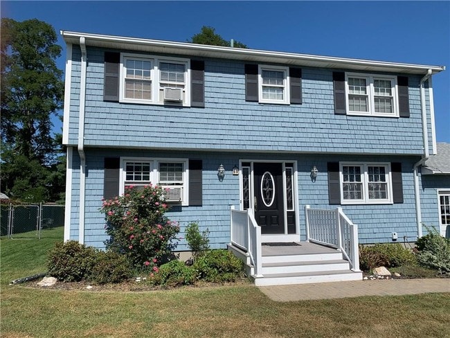 Primary Photo - 68 Heritage Dr