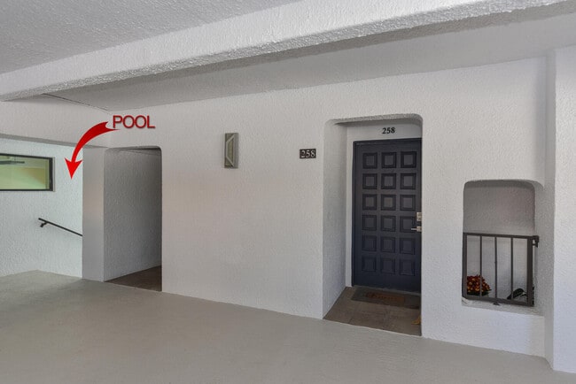 Building Photo - 250 S Ocean Blvd