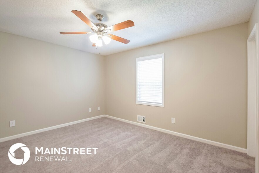 Building Photo - 111 Brookside Dr