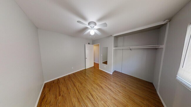 Building Photo - 5473 Maisel Way