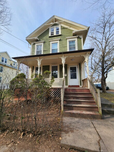 Building Photo - 317 Bassett St