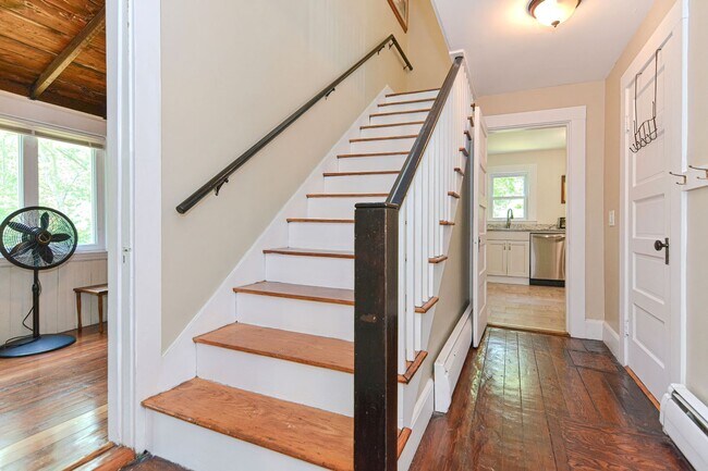 Building Photo - WINTER RENTAL: Squam Light