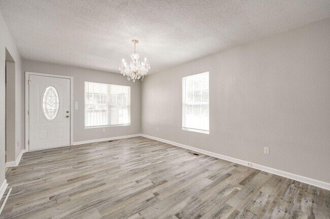Building Photo - 2429 13th Ave