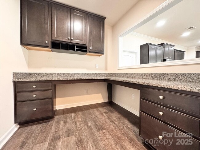 Building Photo - 10428 Honeyfur Ct
