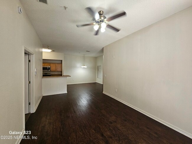 Building Photo - 6788 Manotak Oaks Dr