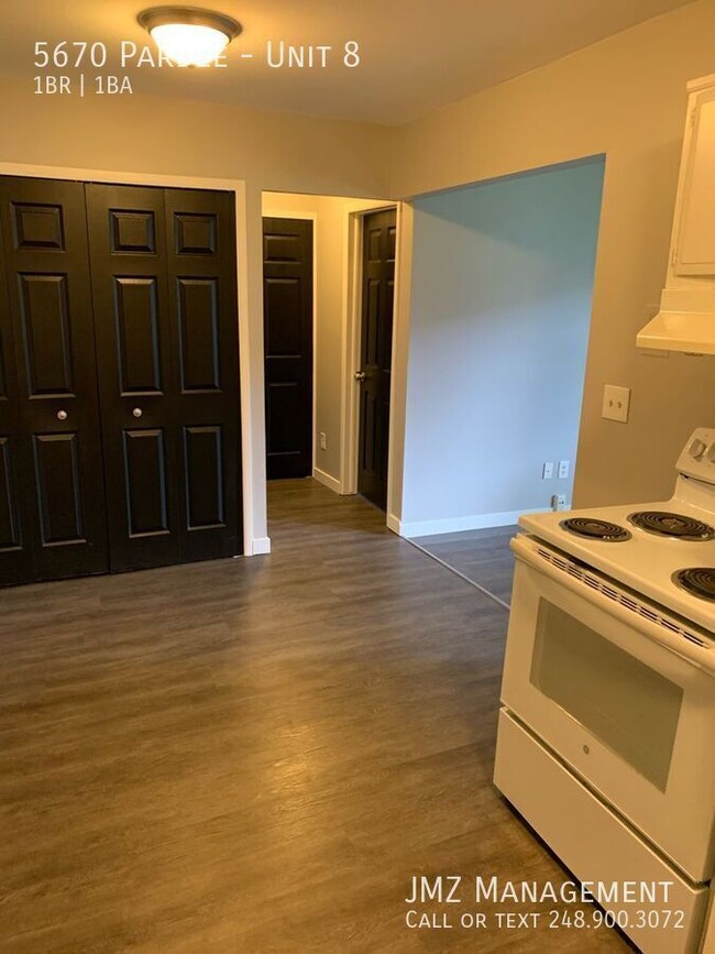 Building Photo - BEAUTIFUL 1 BED 1 BATH UPPER UNIT