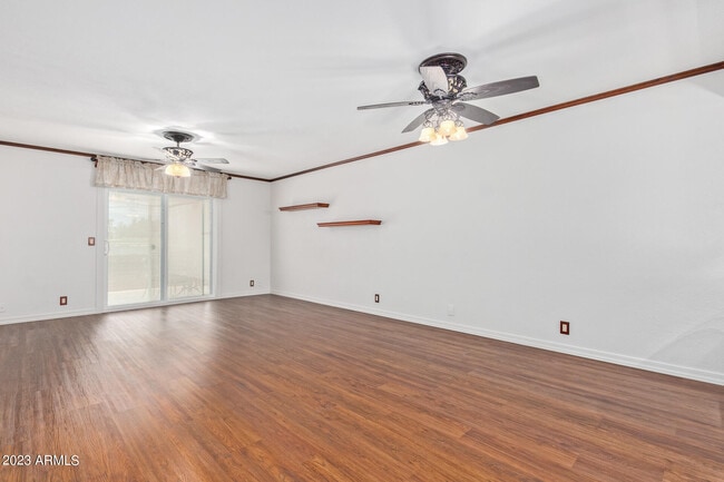 Building Photo - 4150 E Cactus Rd
