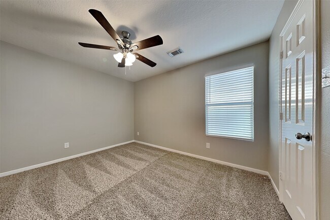 Building Photo - 12115 Carriage Oak Cir