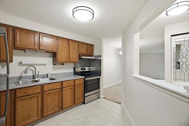 Building Photo - 8457 Bubbling Springs Dr