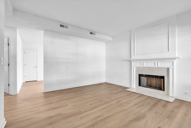Building Photo - 102 Glenlea Ln
