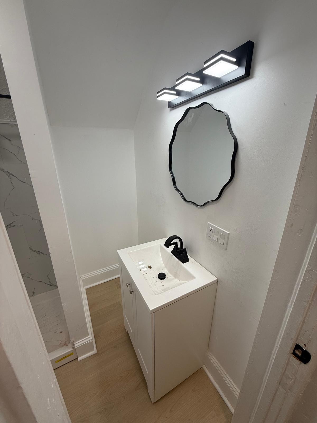 Building Photo - 1447 W 101st St