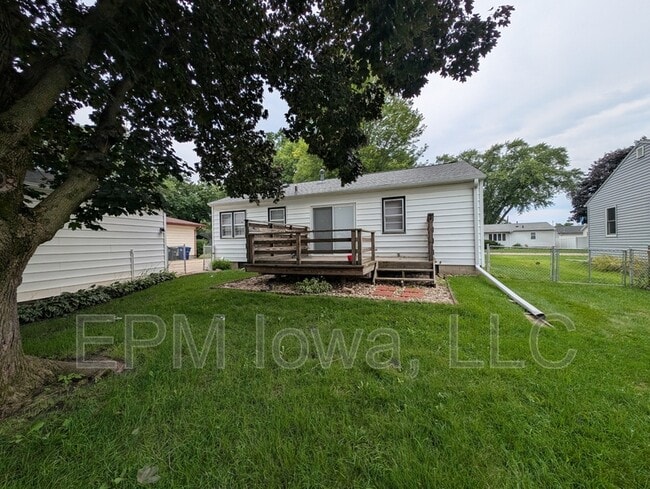 Building Photo - 1217 Dorothy Dr