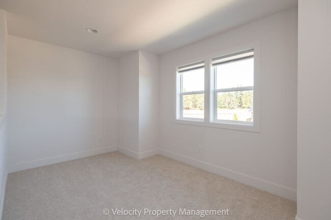 Building Photo - Brand New Beautiful Home!