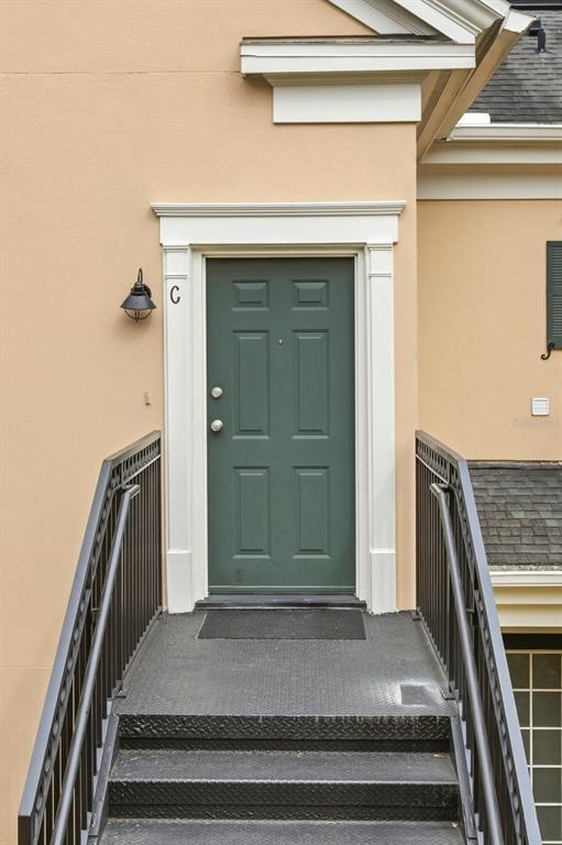 Building Photo - 1420 Lake Baldwin Ln