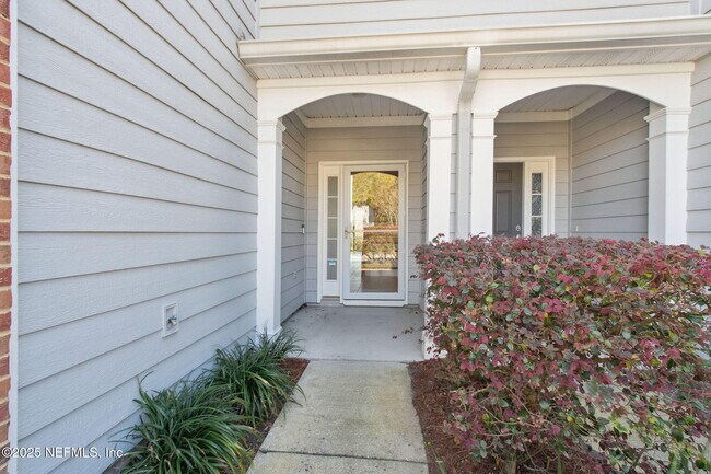 Building Photo - 13362 Stone Pond Dr