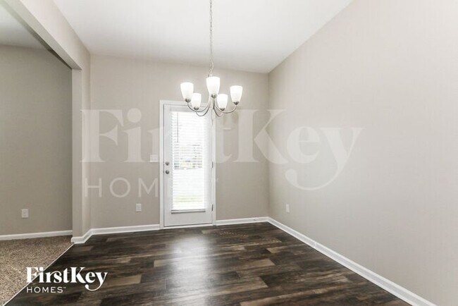 Building Photo - 12562 Garron Rd