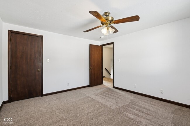 Building Photo - 218 W Main St