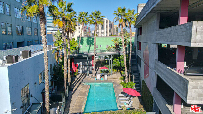 Building Photo - 420 San Pedro St