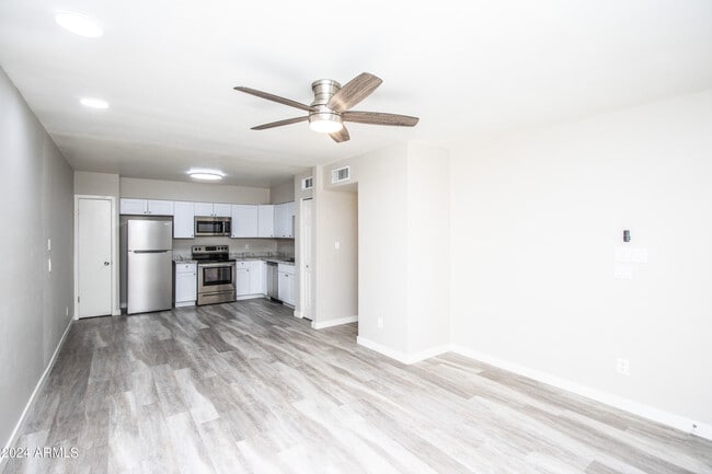 Building Photo - 720 S Dobson Rd