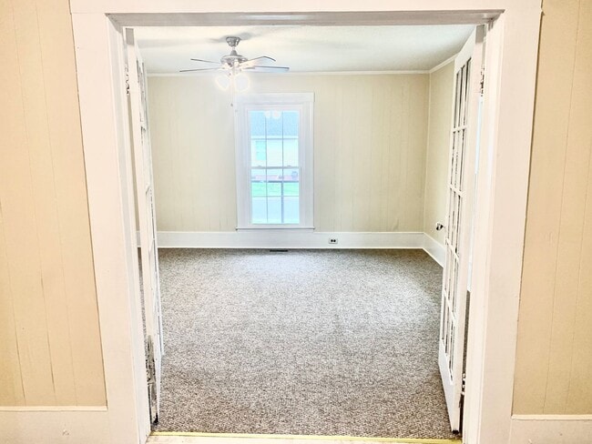 Building Photo - 1069 Flint Hill St