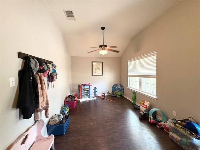 Building Photo - 2204 Bakers Way