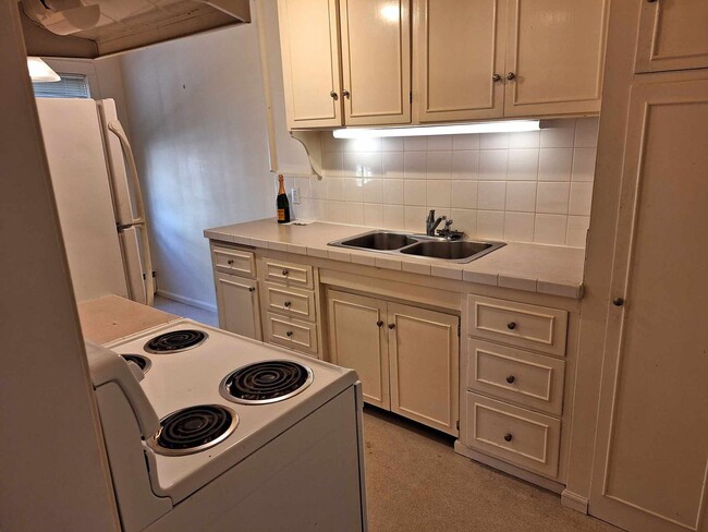 Interior Photo - Harrison Court