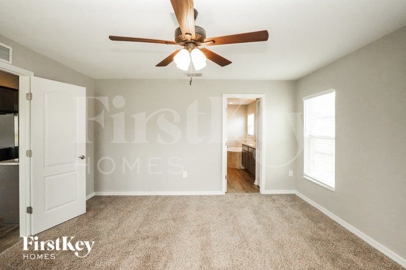 Building Photo - 444 Lanham Dr