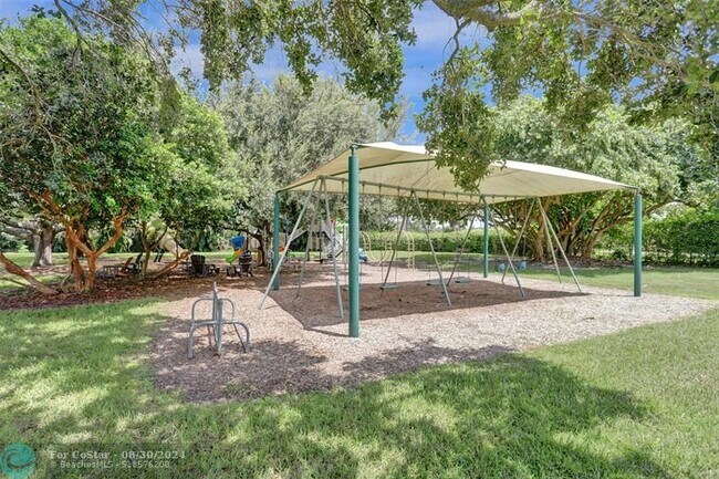 Building Photo - 161 SW 75th Ave
