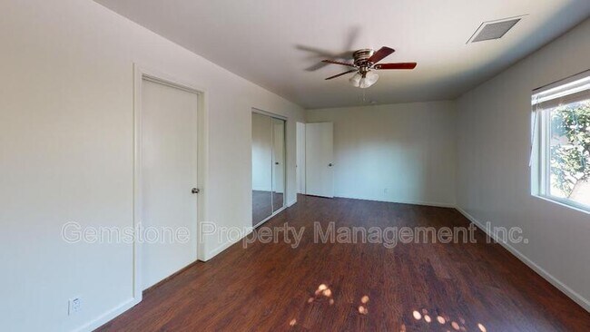 Building Photo - 6203 Mesita Dr