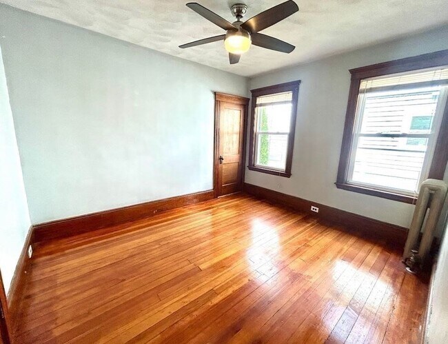 Building Photo - 41 Dunbar Ave