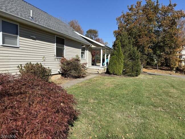 Building Photo - 73 Kiel Ave