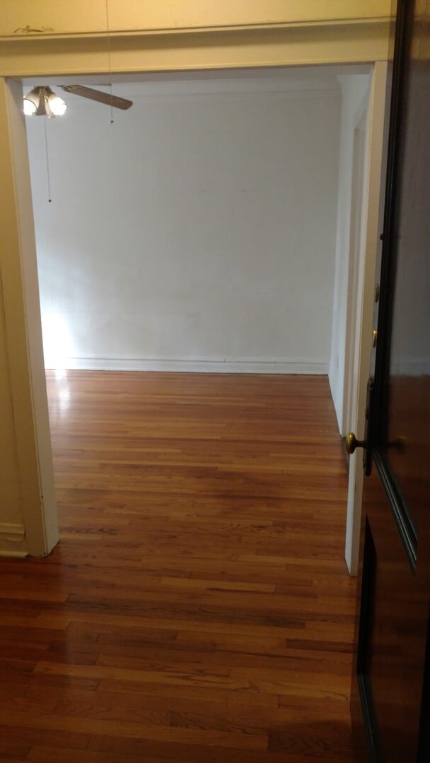 Building Photo - Quiet, Sunny, Desirable Roscoe Village