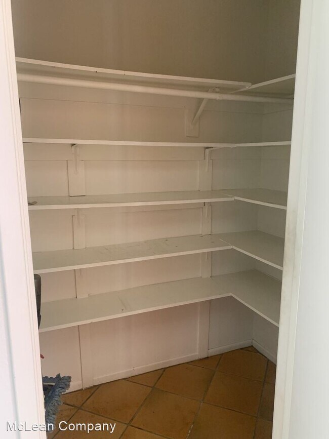 Building Photo - 2 br, 2 bath House - 2099 Caliente Drive