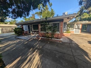 Building Photo - 140 N Briggs Ave