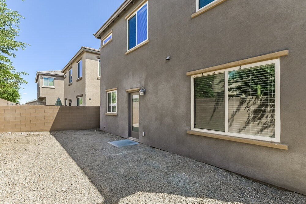 Building Photo - 698 Calamus Palm Pl