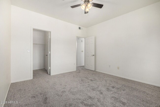 Building Photo - Elevated Views, 1bd, 1bth Condo