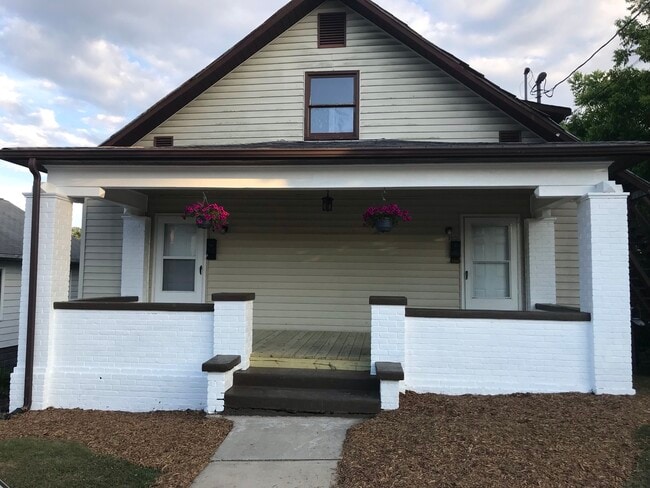 Building Photo - 1110 Broad St