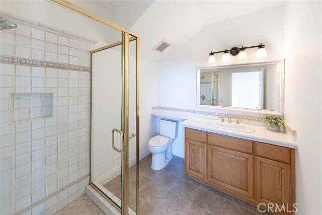 Building Photo - 12 San Remo